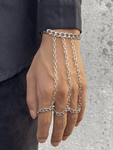 Herren-Fäustlingsring mit Kettendetail